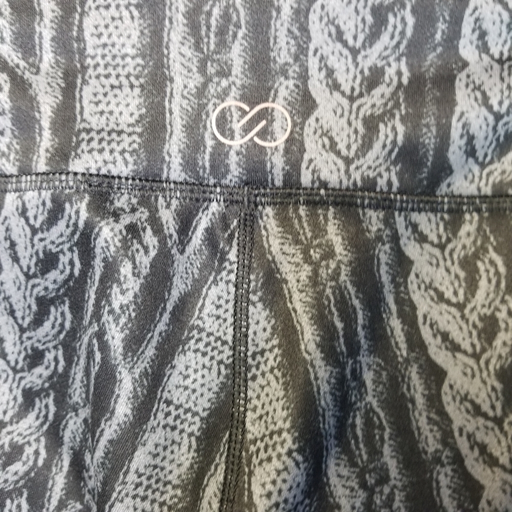 Calia chain link cableknit leggings - Picture 3 of 9